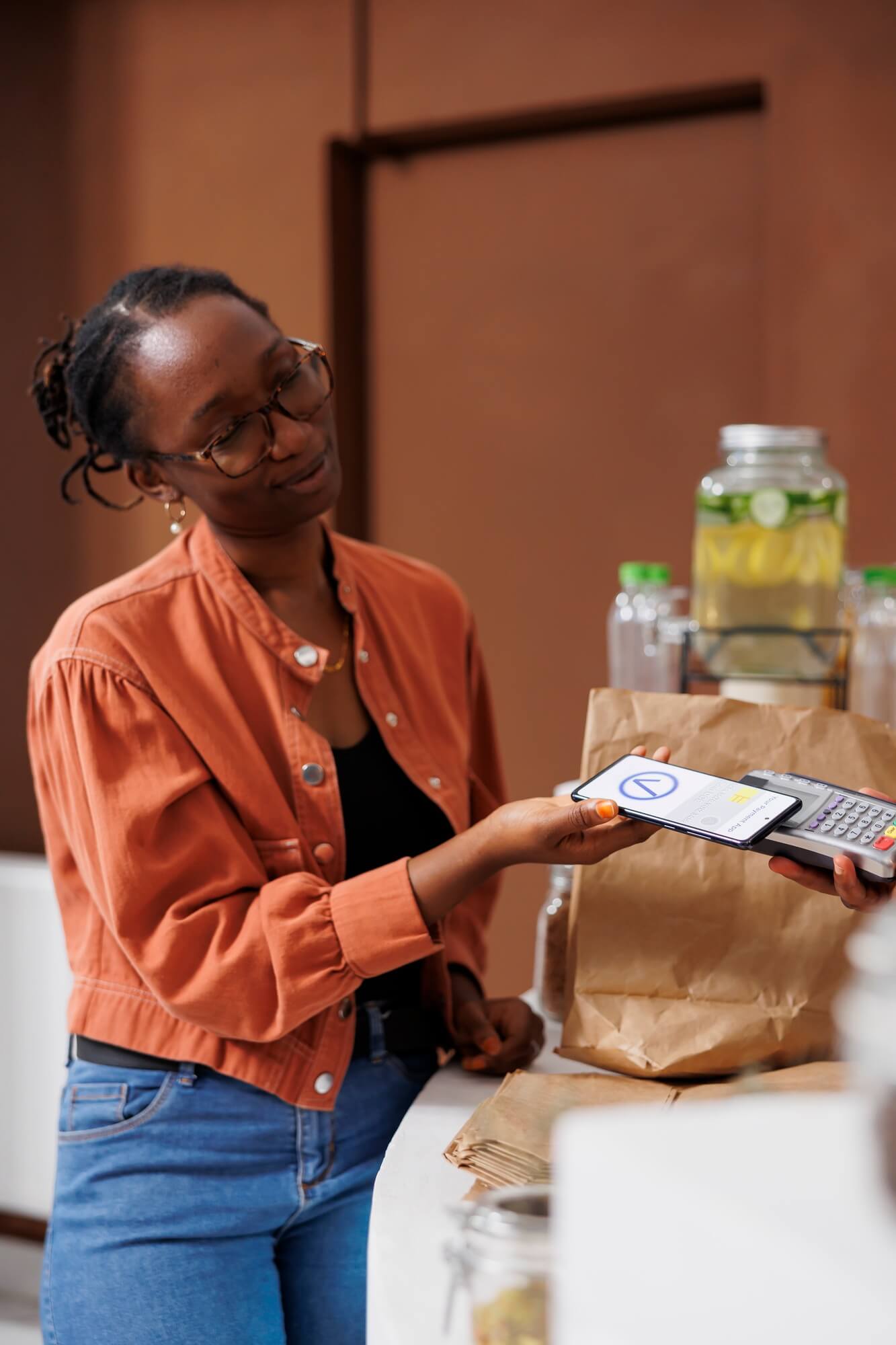 Woman using TENN banking